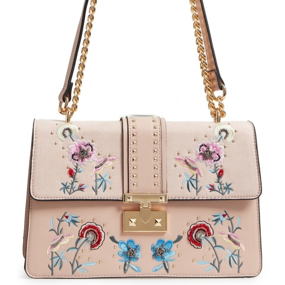 Sold ! Host Pick ! TOPSHOP Darcy Floral Shoulder - Picture 2 of 8